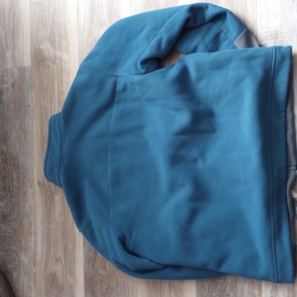 North Face jacket - Picture 3 of 3